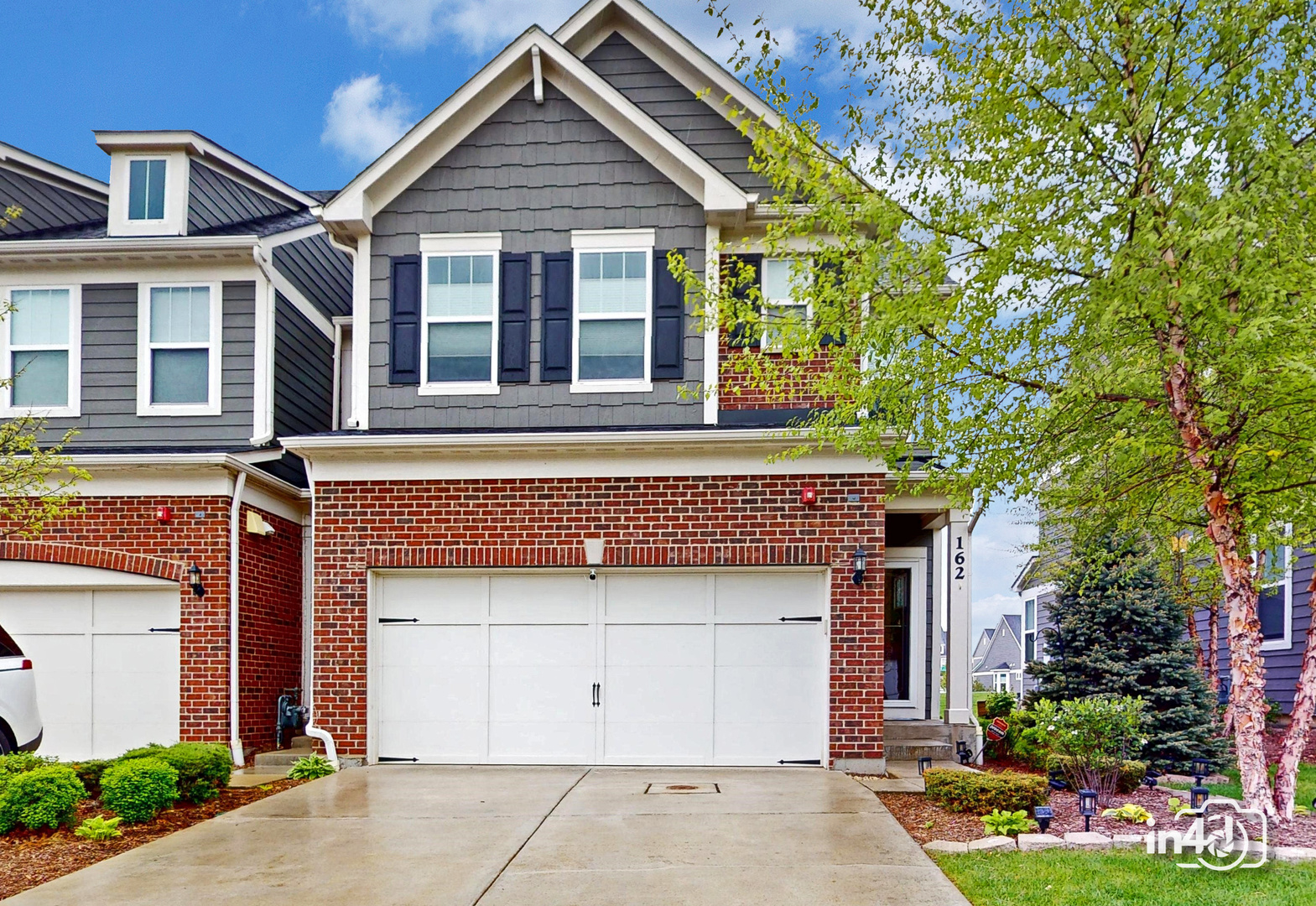 162 Waverly Court, Bloomingdale, IL 60108