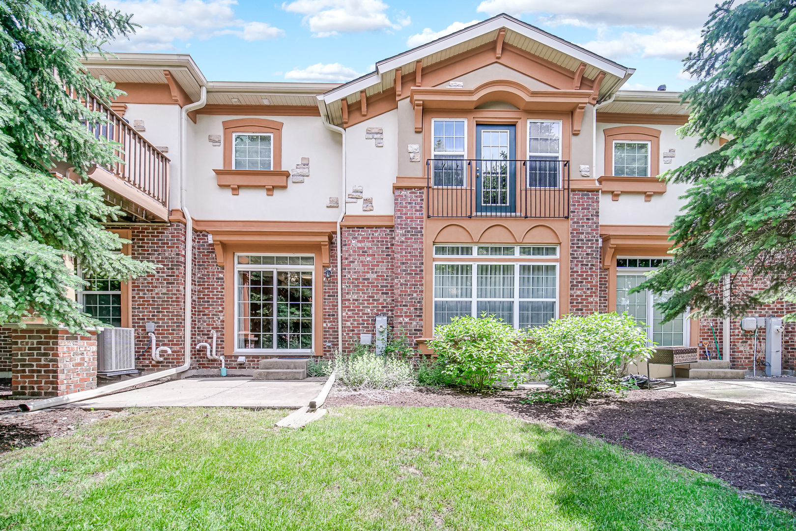 322 Montabello #322, Bloomingdale, IL 60108