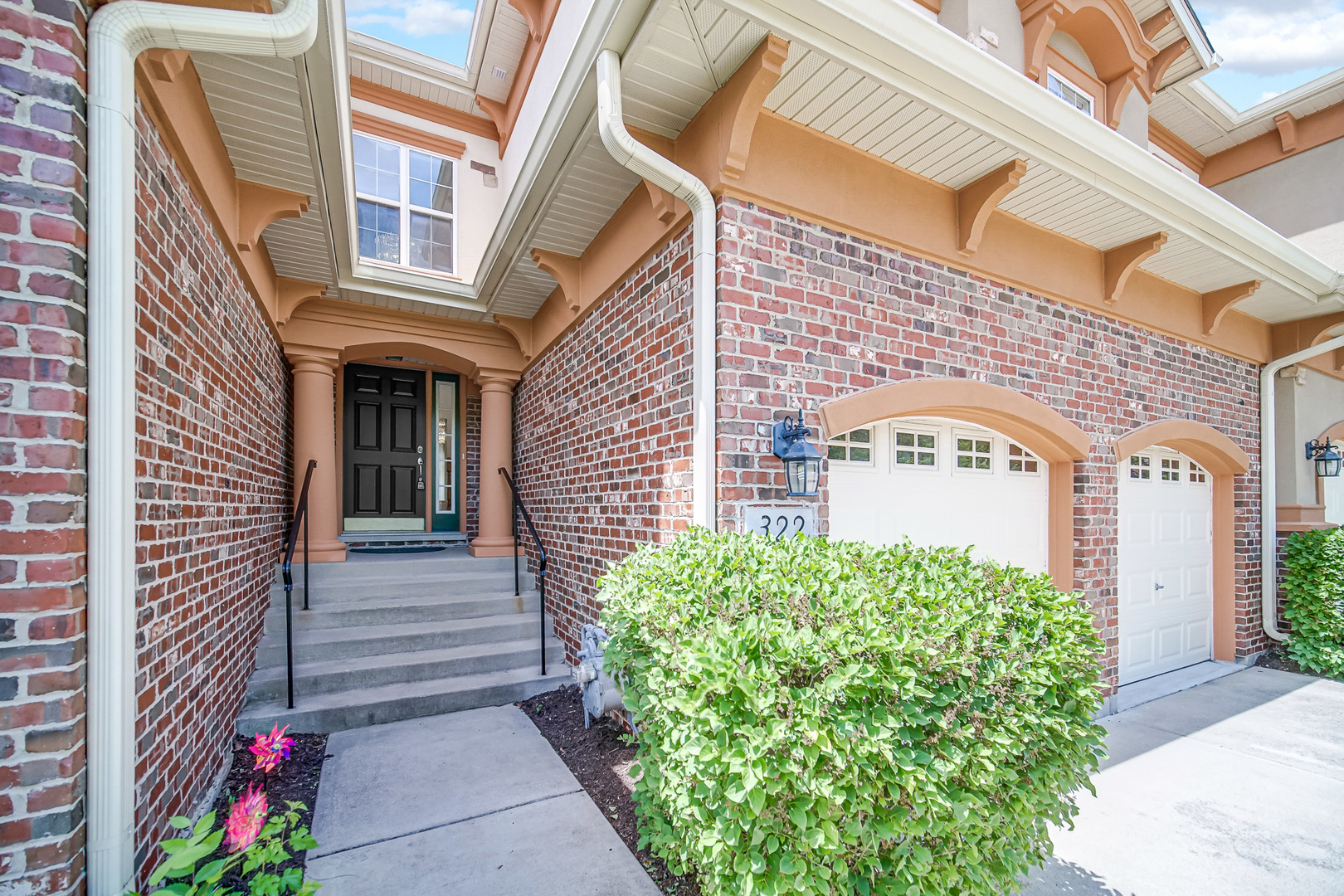 322 Montabello #322, Bloomingdale, IL 60108