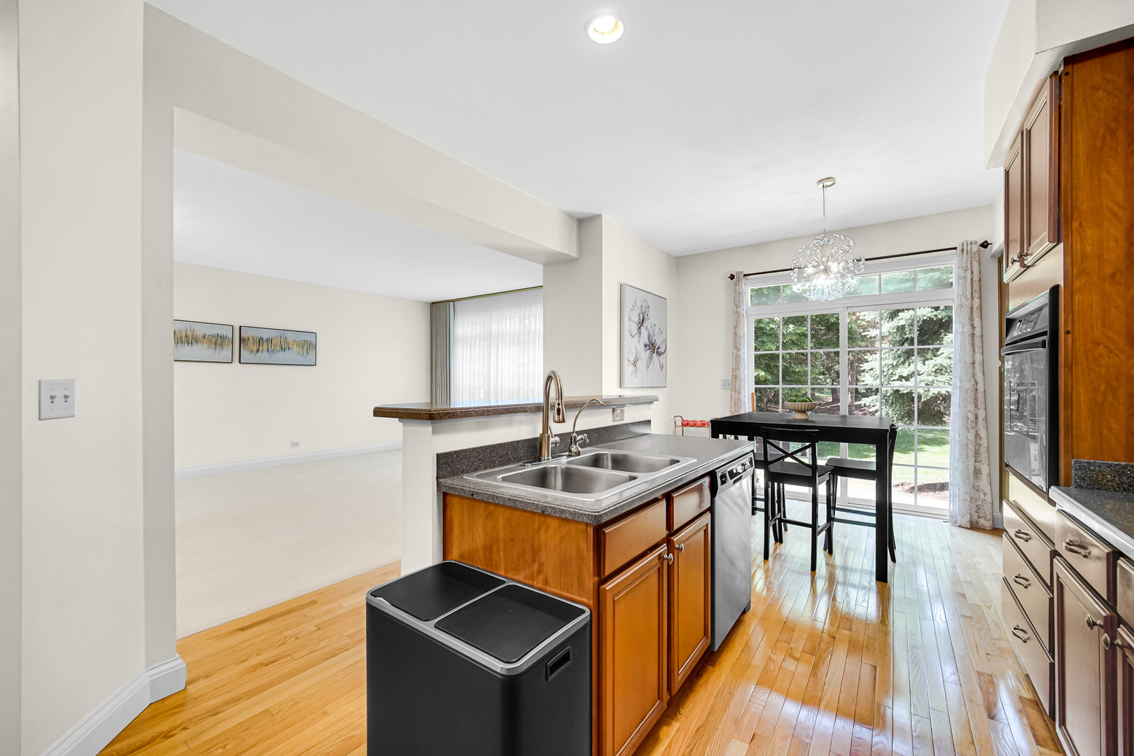 322 Montabello #322, Bloomingdale, IL 60108