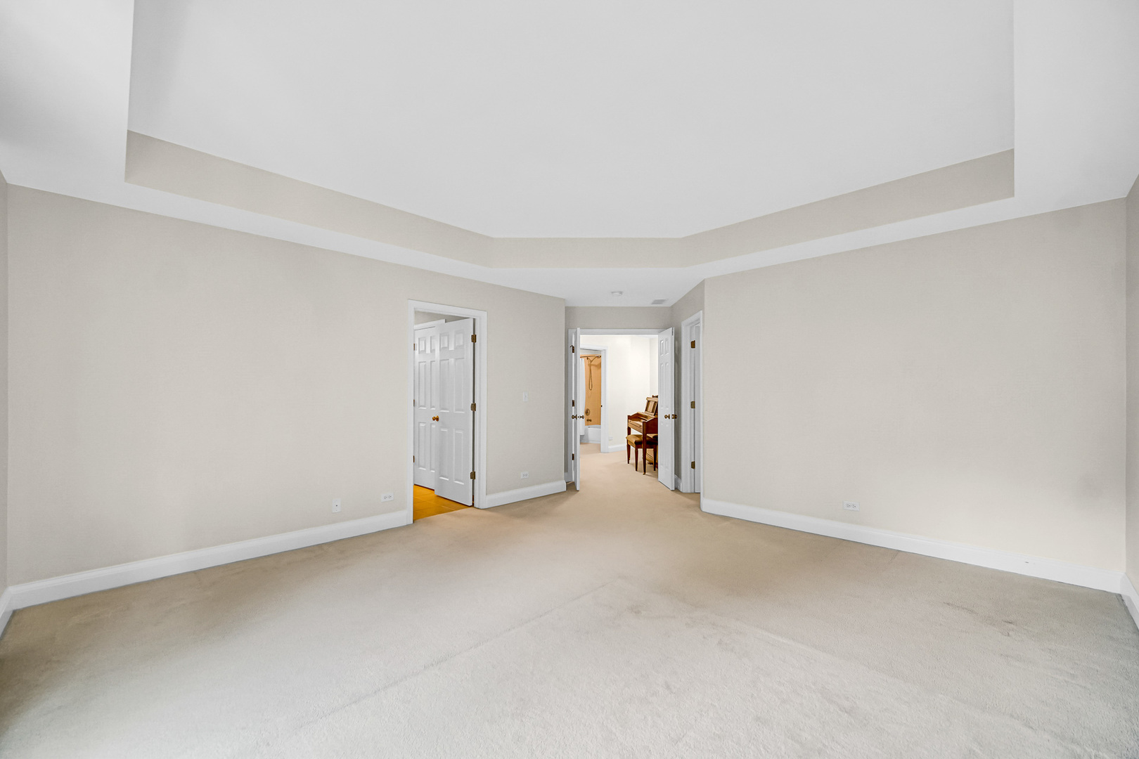 322 Montabello #322, Bloomingdale, IL 60108