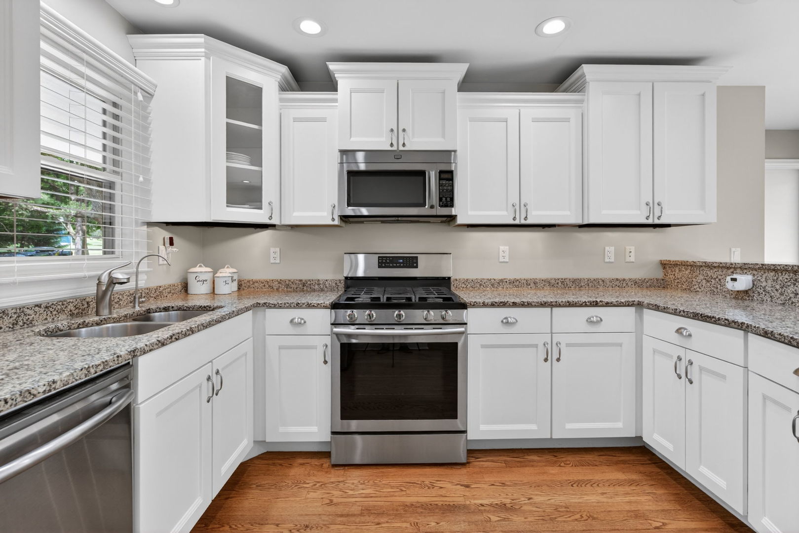 43W239 Hazelwood Trail, St. Charles, IL 60175