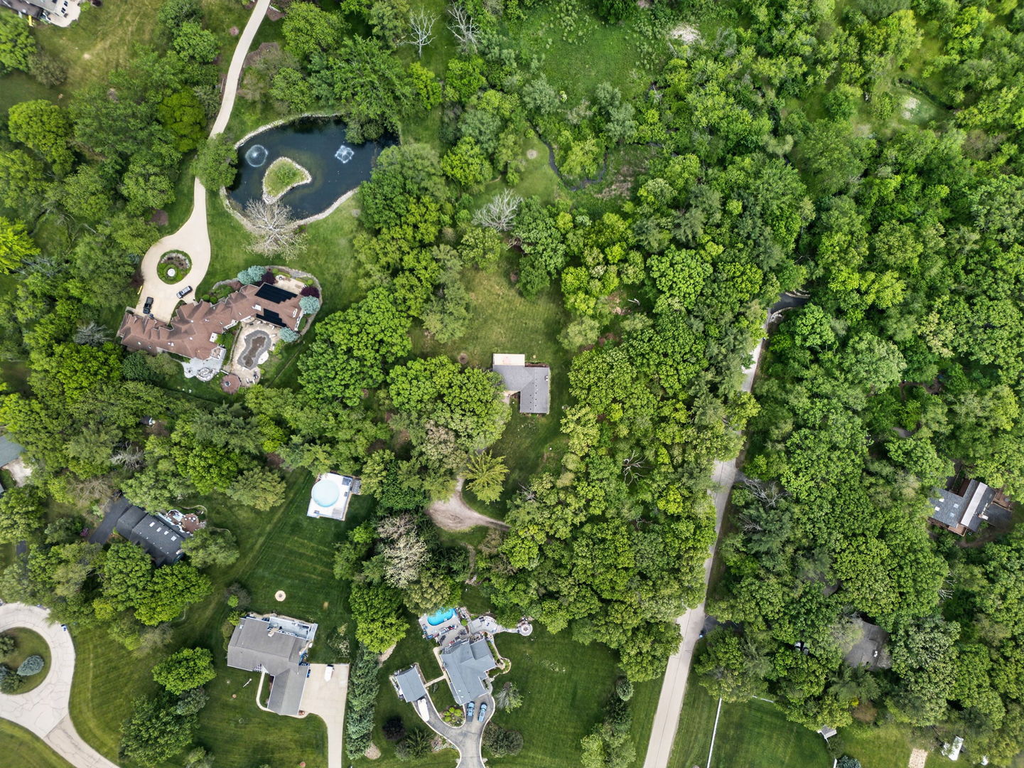43W239 Hazelwood Trail, St. Charles, IL 60175