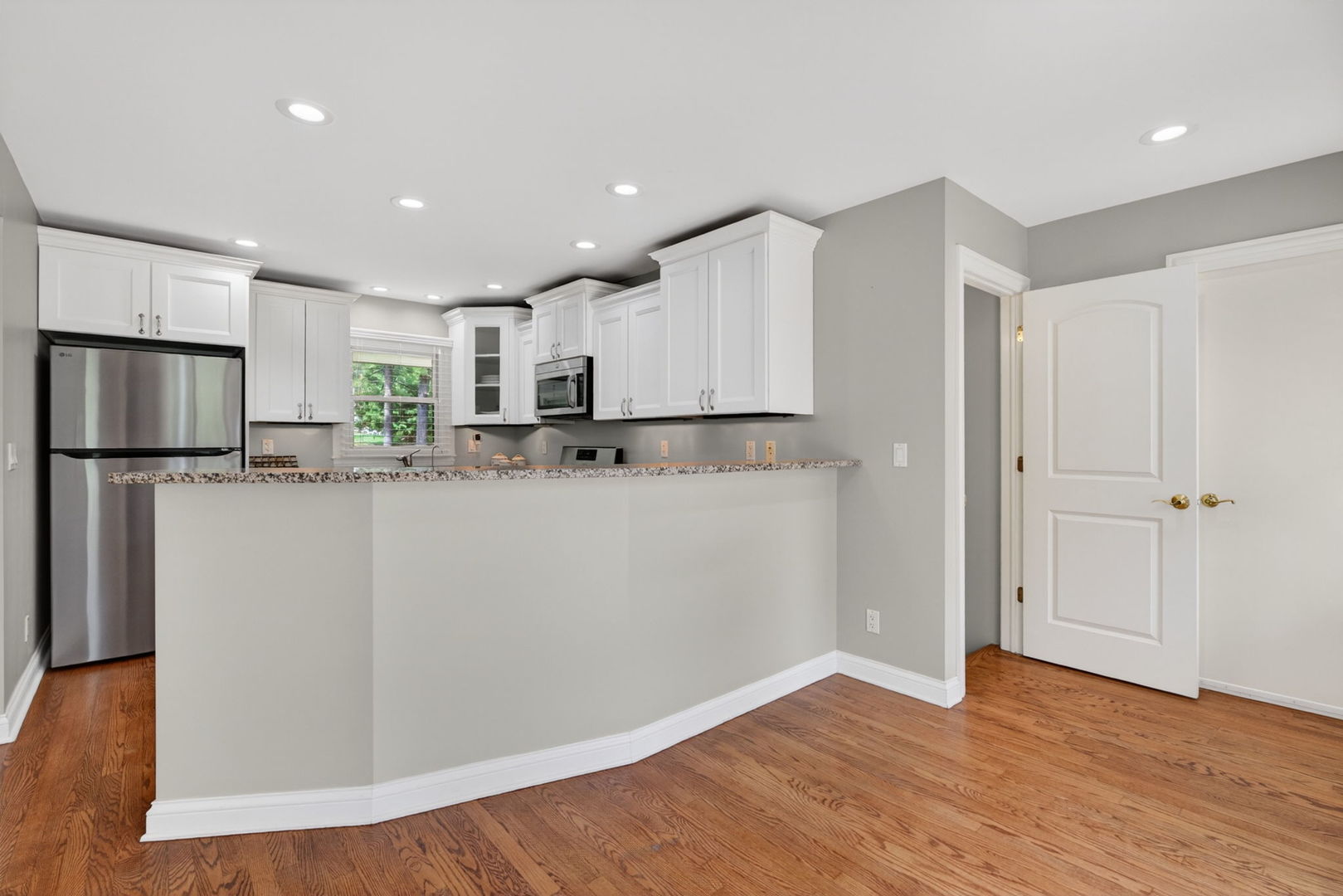 43W239 Hazelwood Trail, St. Charles, IL 60175