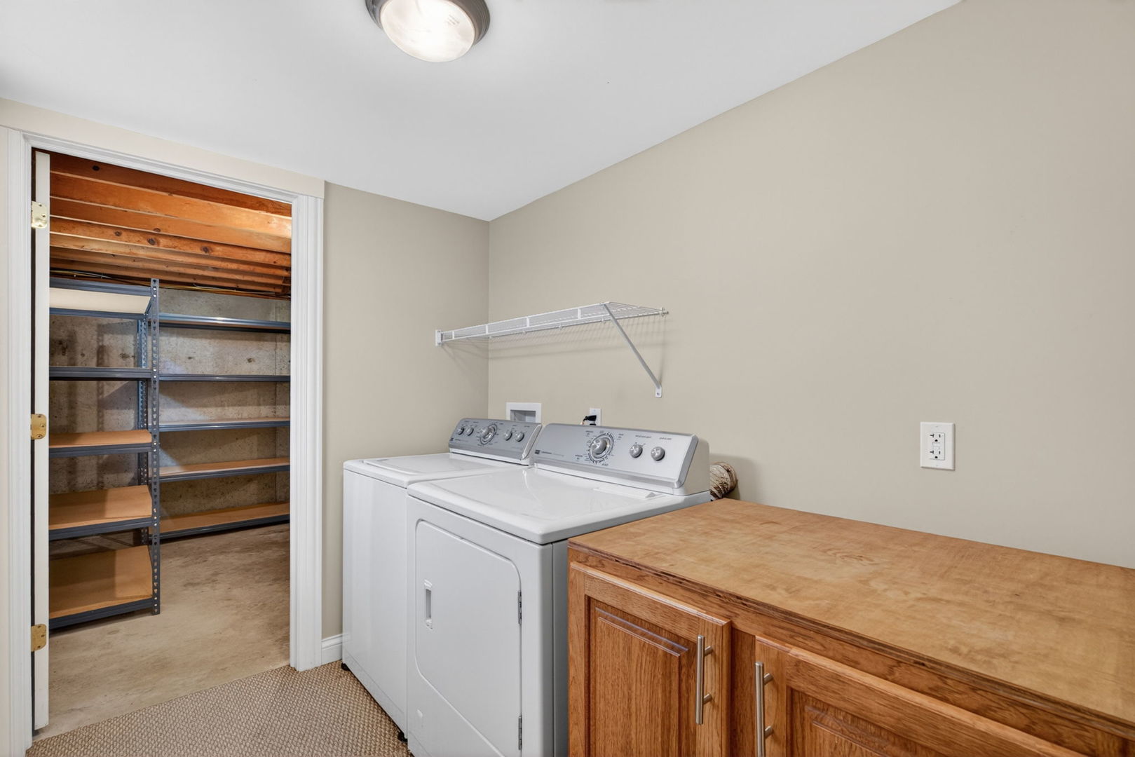 43W239 Hazelwood Trail, St. Charles, IL 60175
