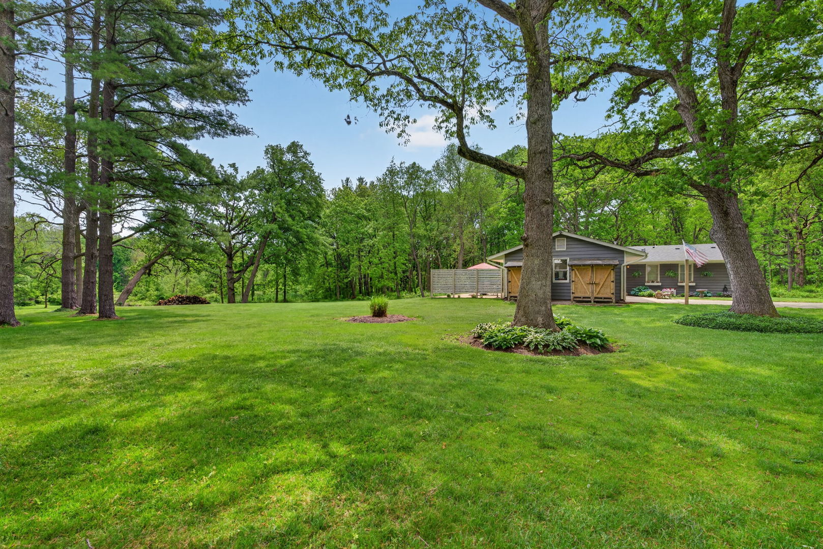 43W239 Hazelwood Trail, St. Charles, IL 60175