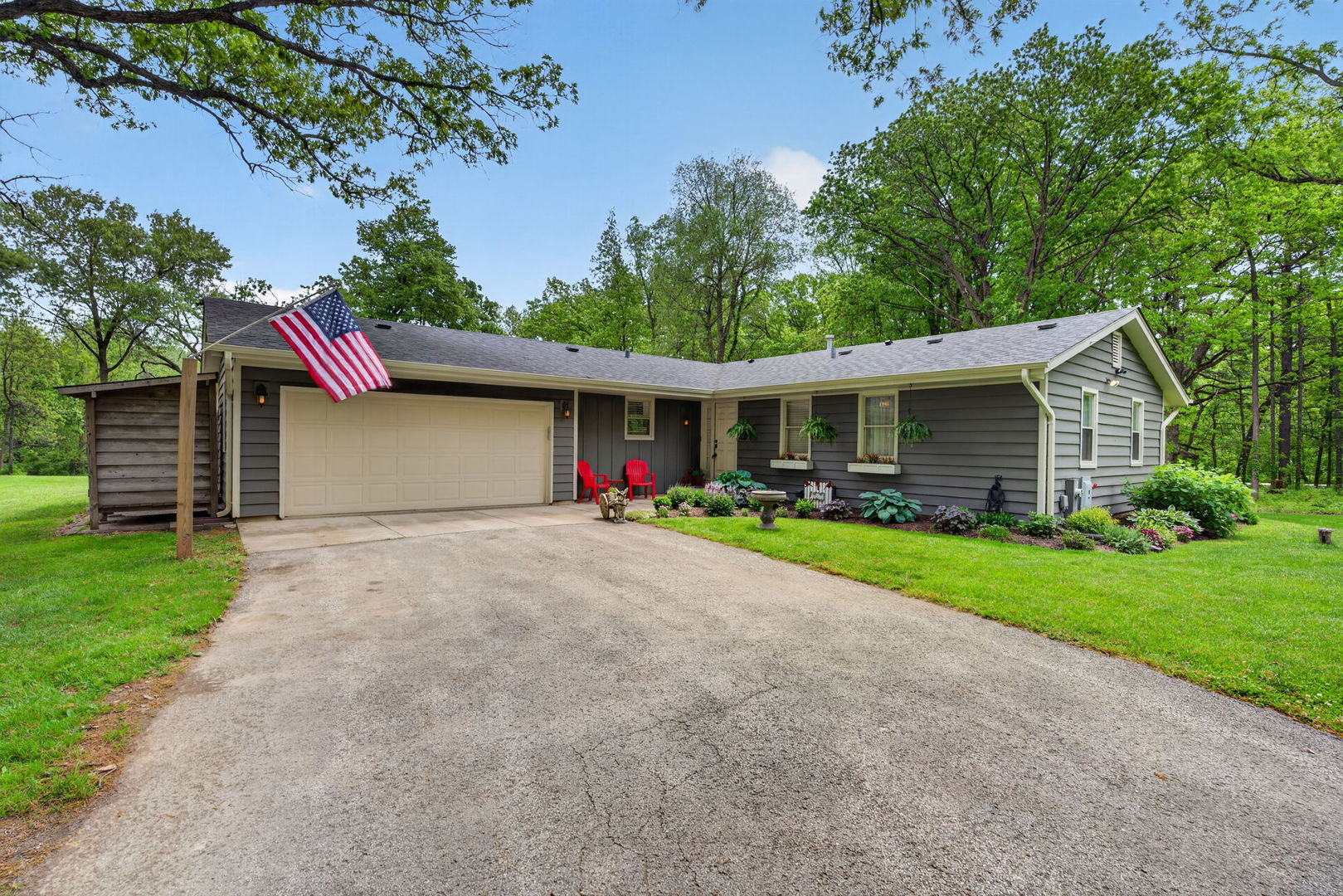 43W239 Hazelwood Trail, St. Charles, IL 60175