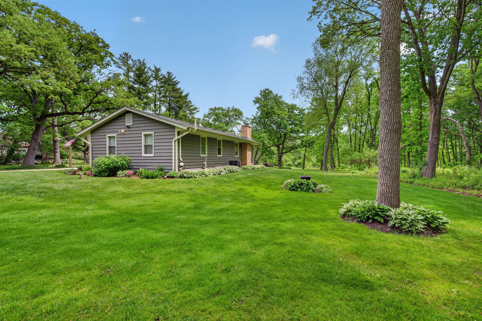 43W239 Hazelwood Trail, St. Charles, IL 60175