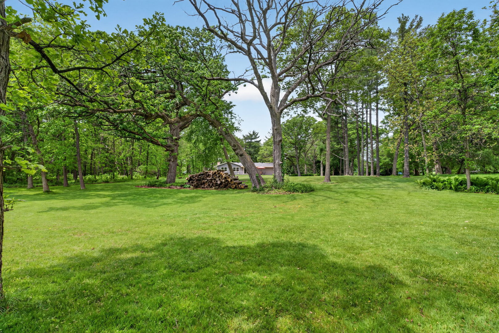 43W239 Hazelwood Trail, St. Charles, IL 60175