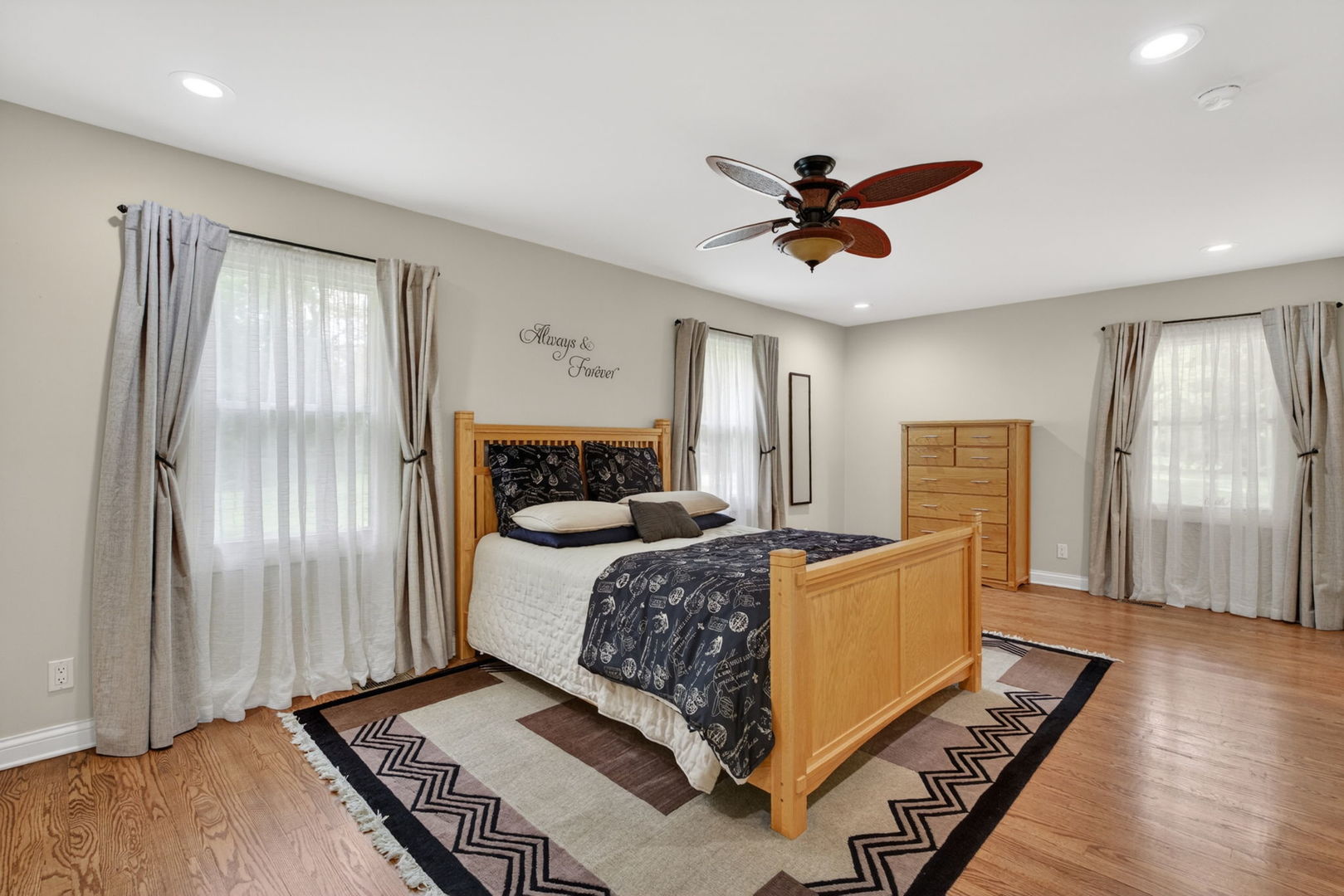 43W239 Hazelwood Trail, St. Charles, IL 60175