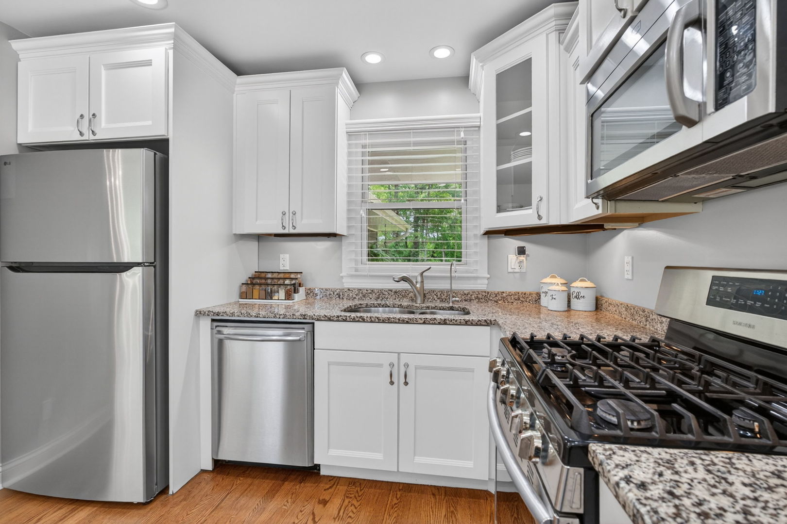 43W239 Hazelwood Trail, St. Charles, IL 60175