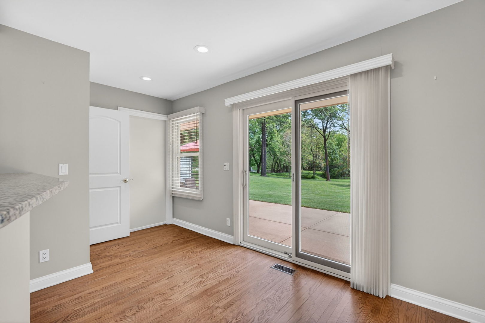 43W239 Hazelwood Trail, St. Charles, IL 60175