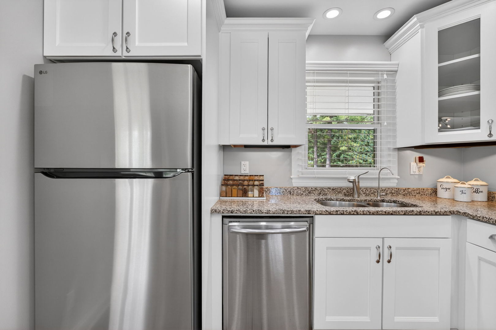 43W239 Hazelwood Trail, St. Charles, IL 60175