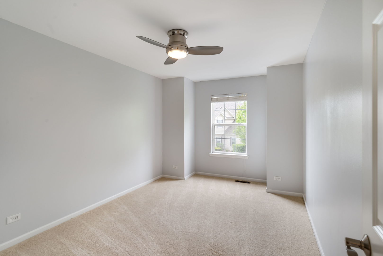 494 W Fontenay Way, Palatine, IL 60067