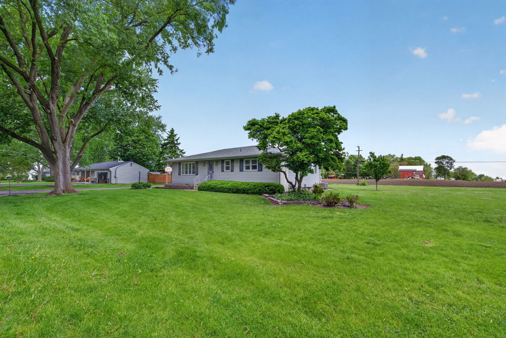 42W675 Star Lane, Sugar Grove, IL 60554