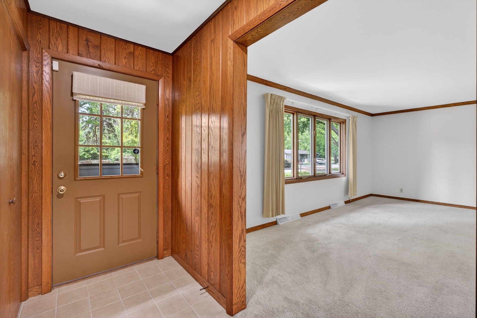 42W675 Star Lane, Sugar Grove, IL 60554