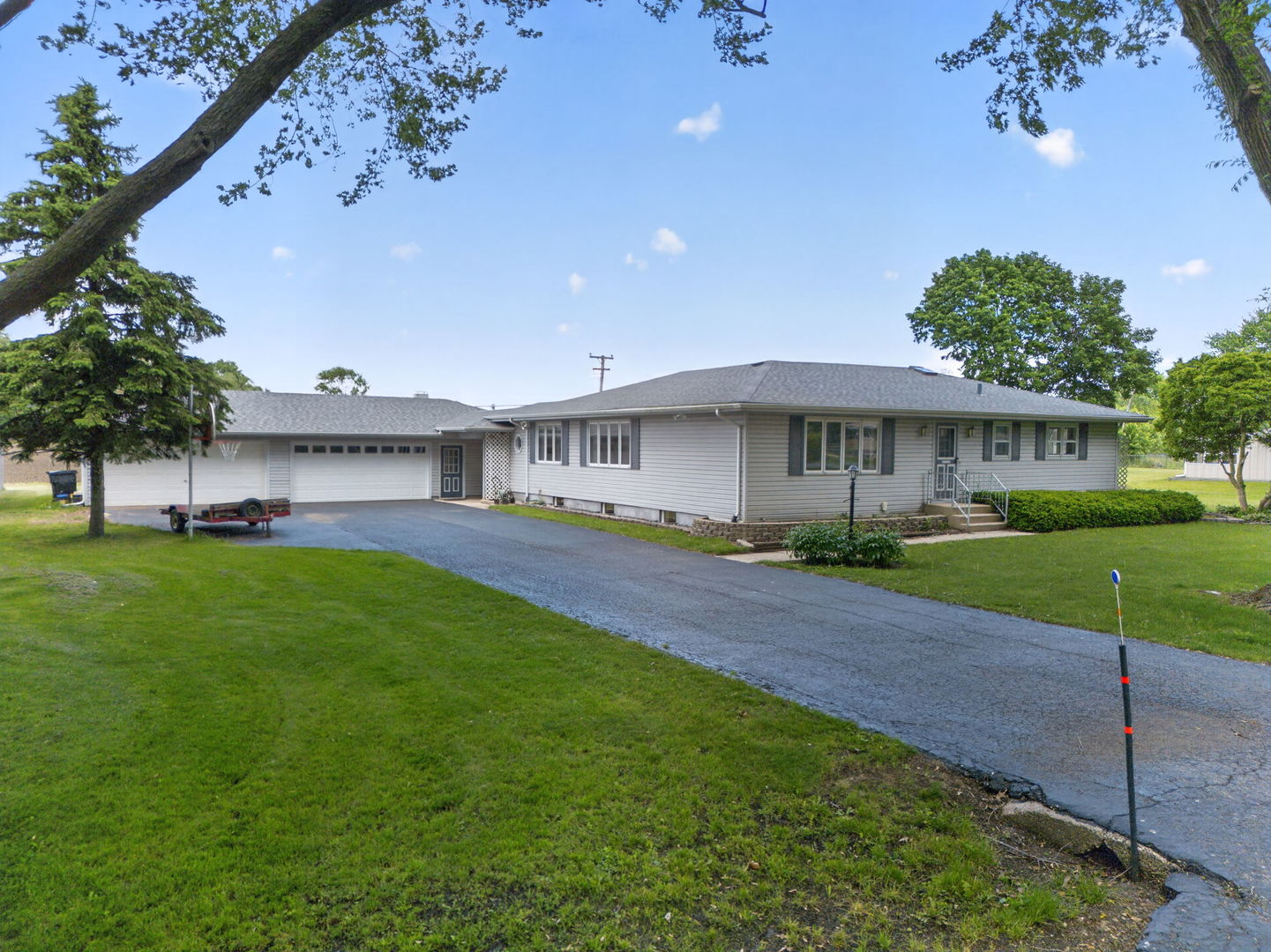42W675 Star Lane, Sugar Grove, IL 60554