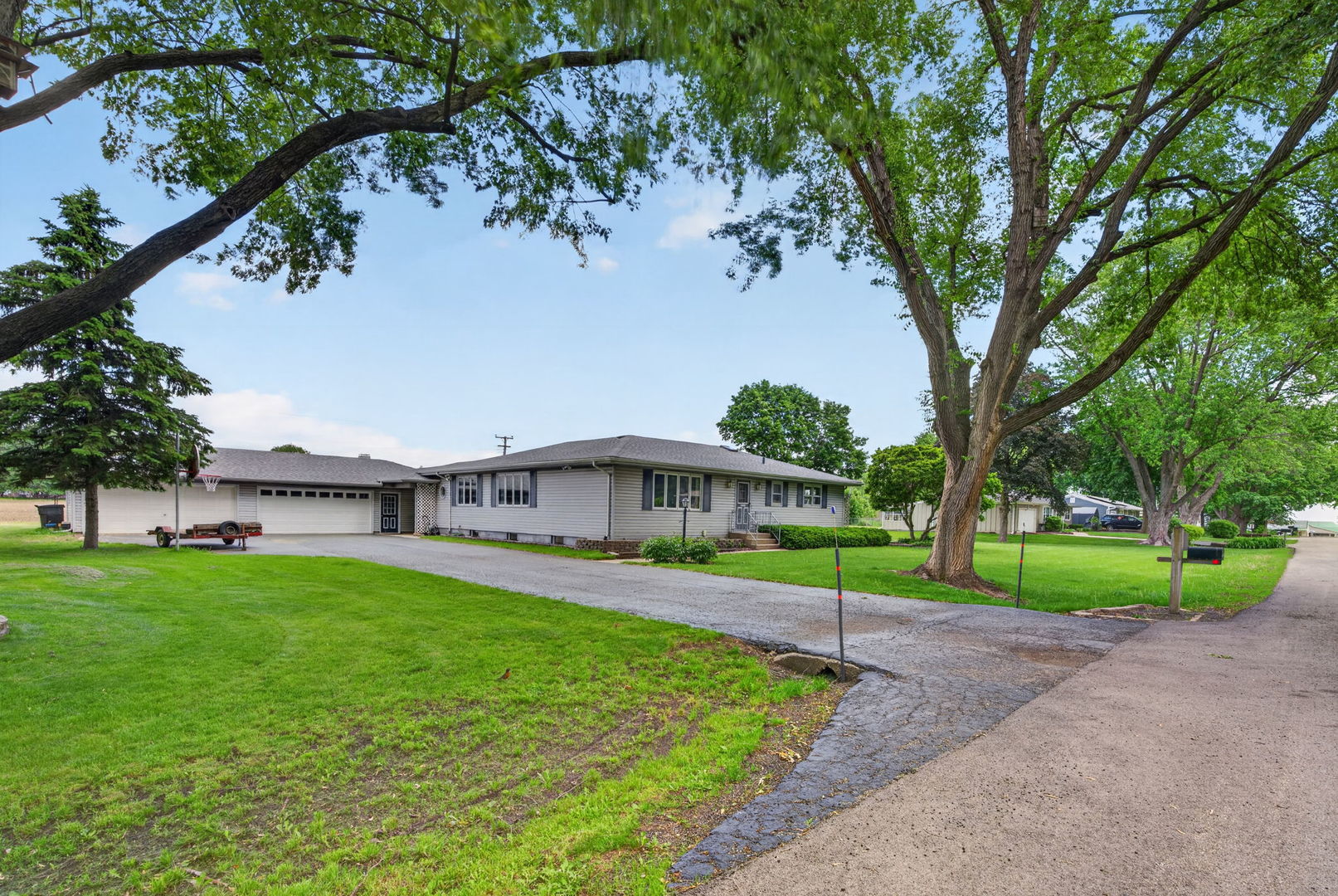 42W675 Star Lane, Sugar Grove, IL 60554