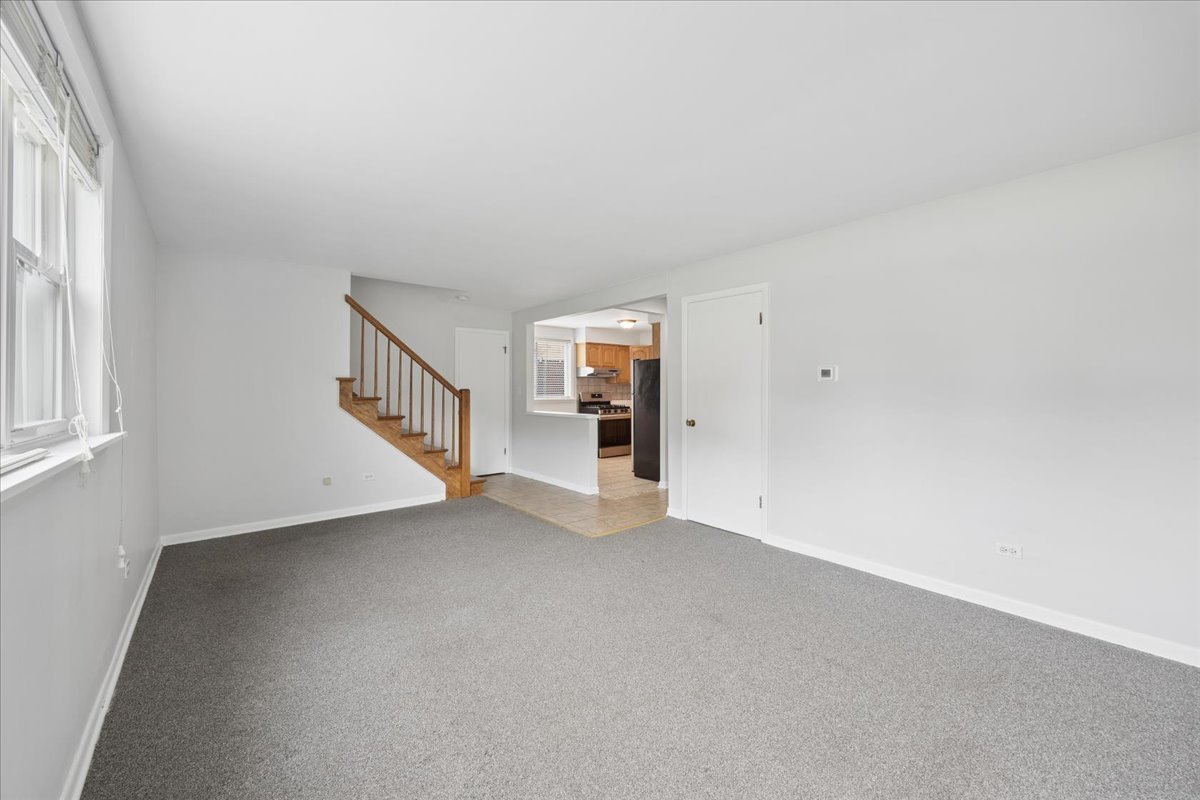 255 E Burlington Street #1, Riverside, IL 60546