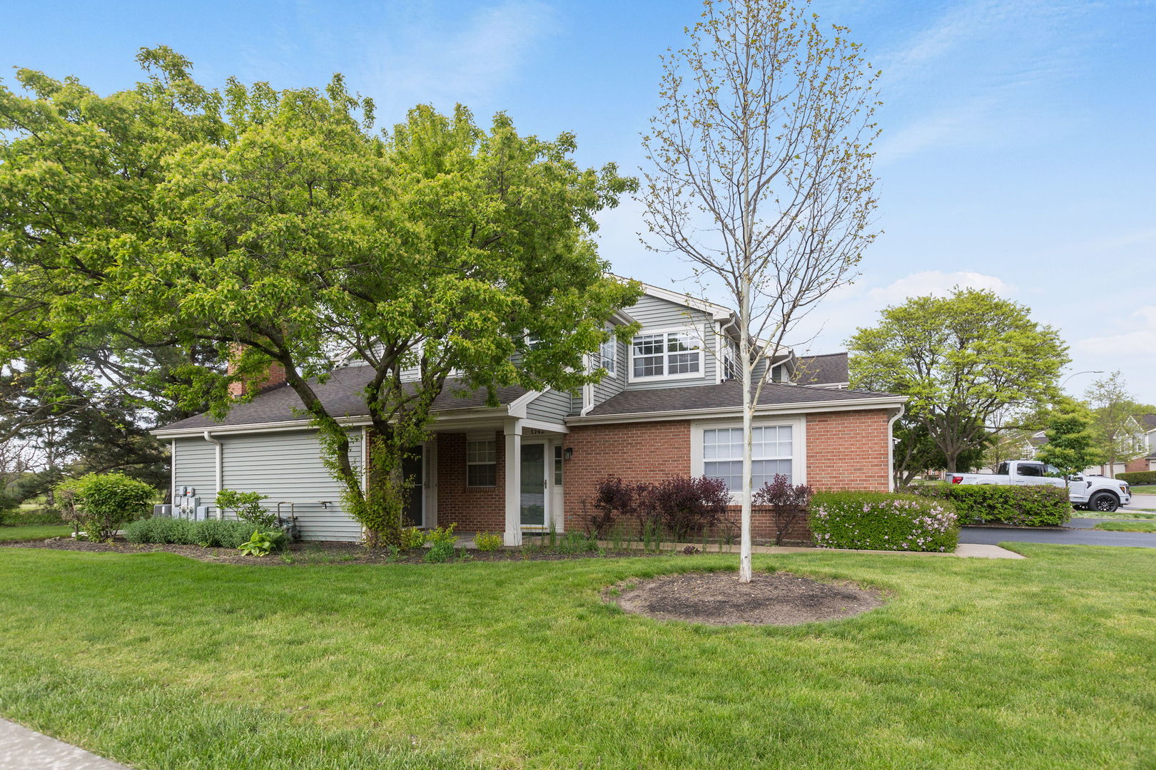 1742 W Orchard Place #1742, Arlington Heights, IL 60005