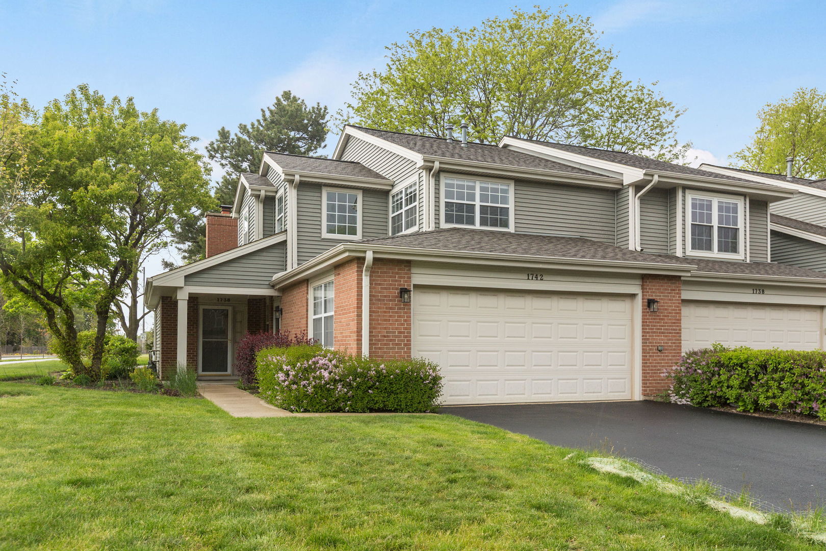 1742 W Orchard Place #1742, Arlington Heights, IL 60005