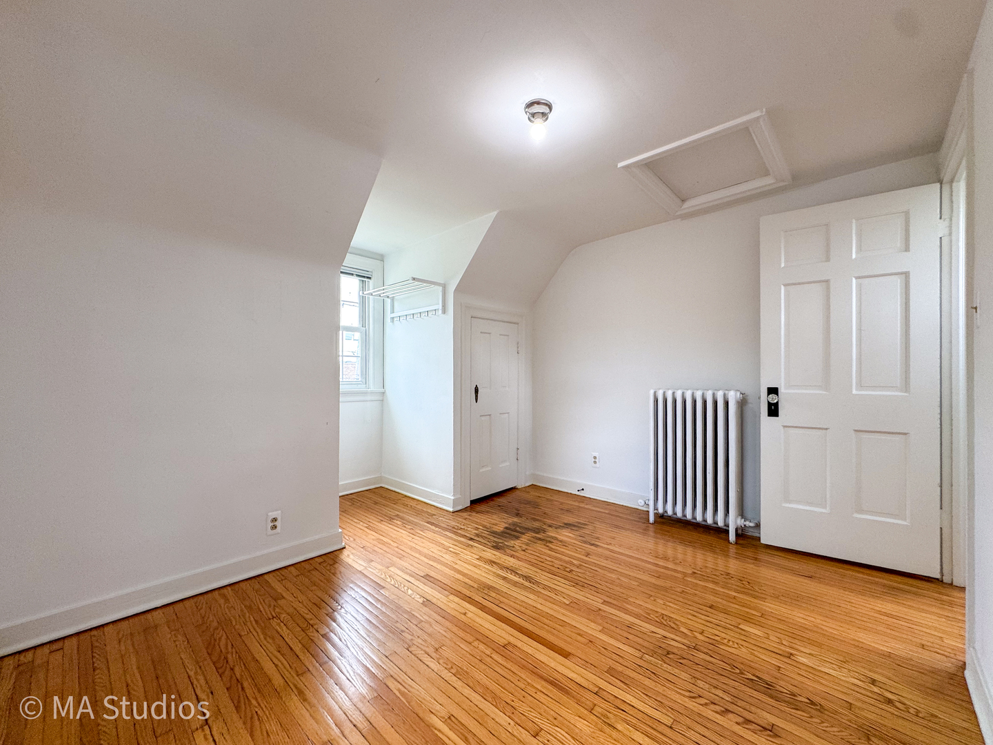 216 Wilcox Avenue, Elgin, IL 60123