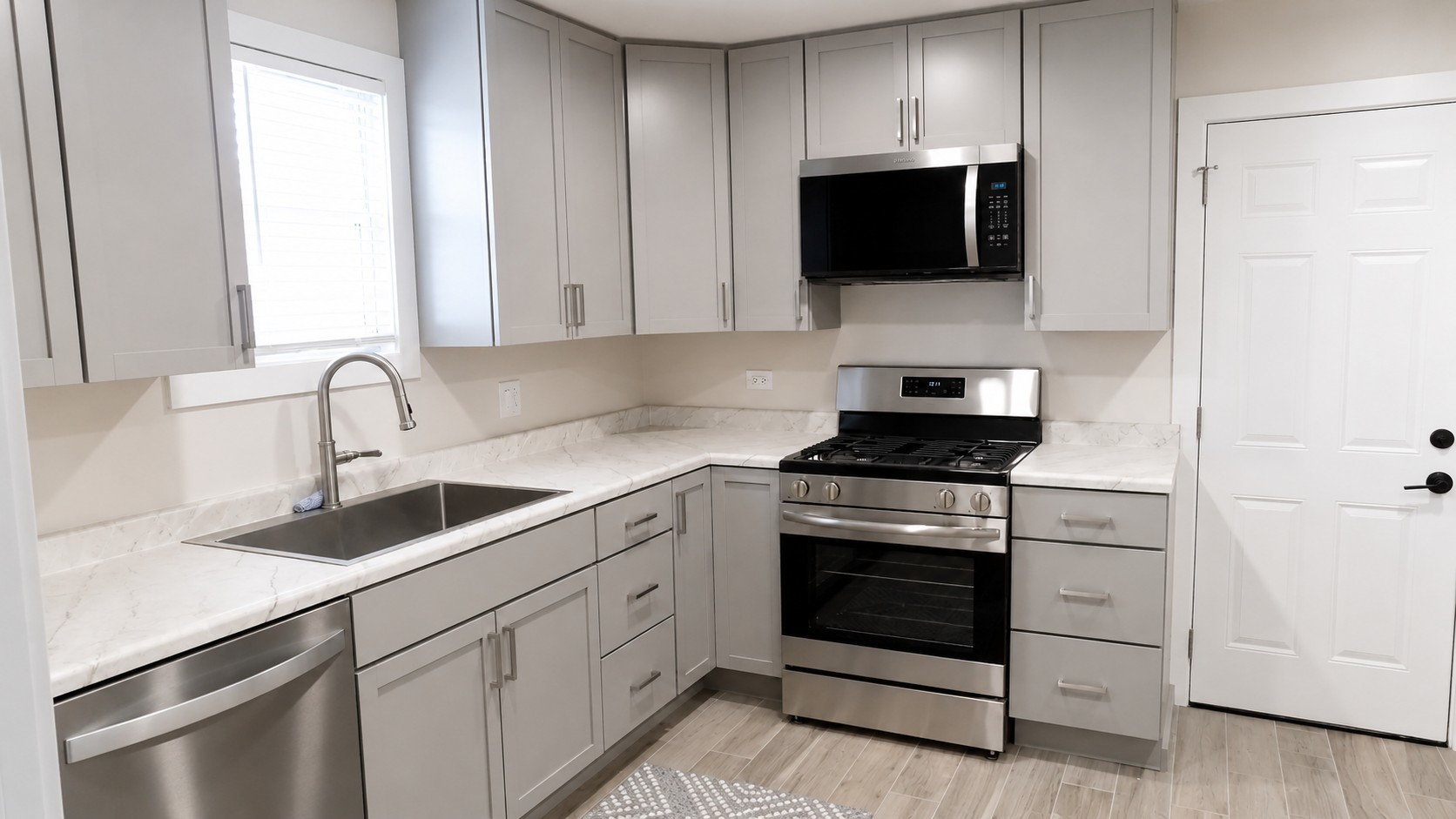 701 W 46th Street, Chicago, IL 60609