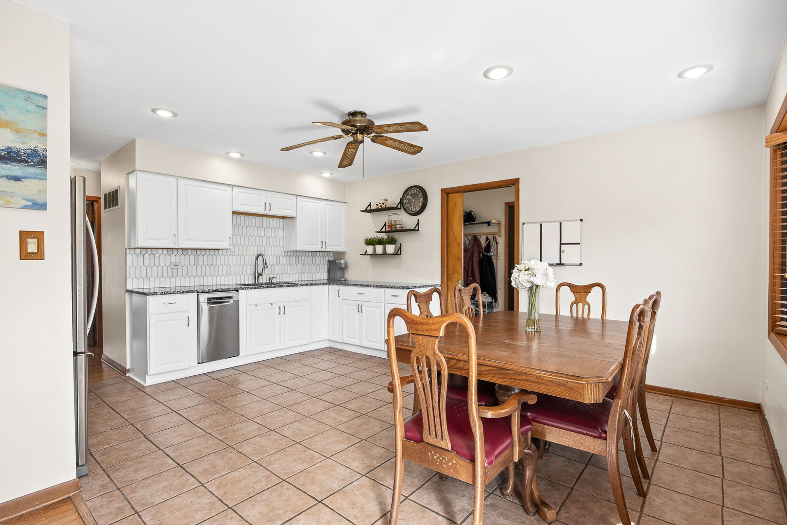 5960 Pershing Avenue, Downers Grove, IL 60516