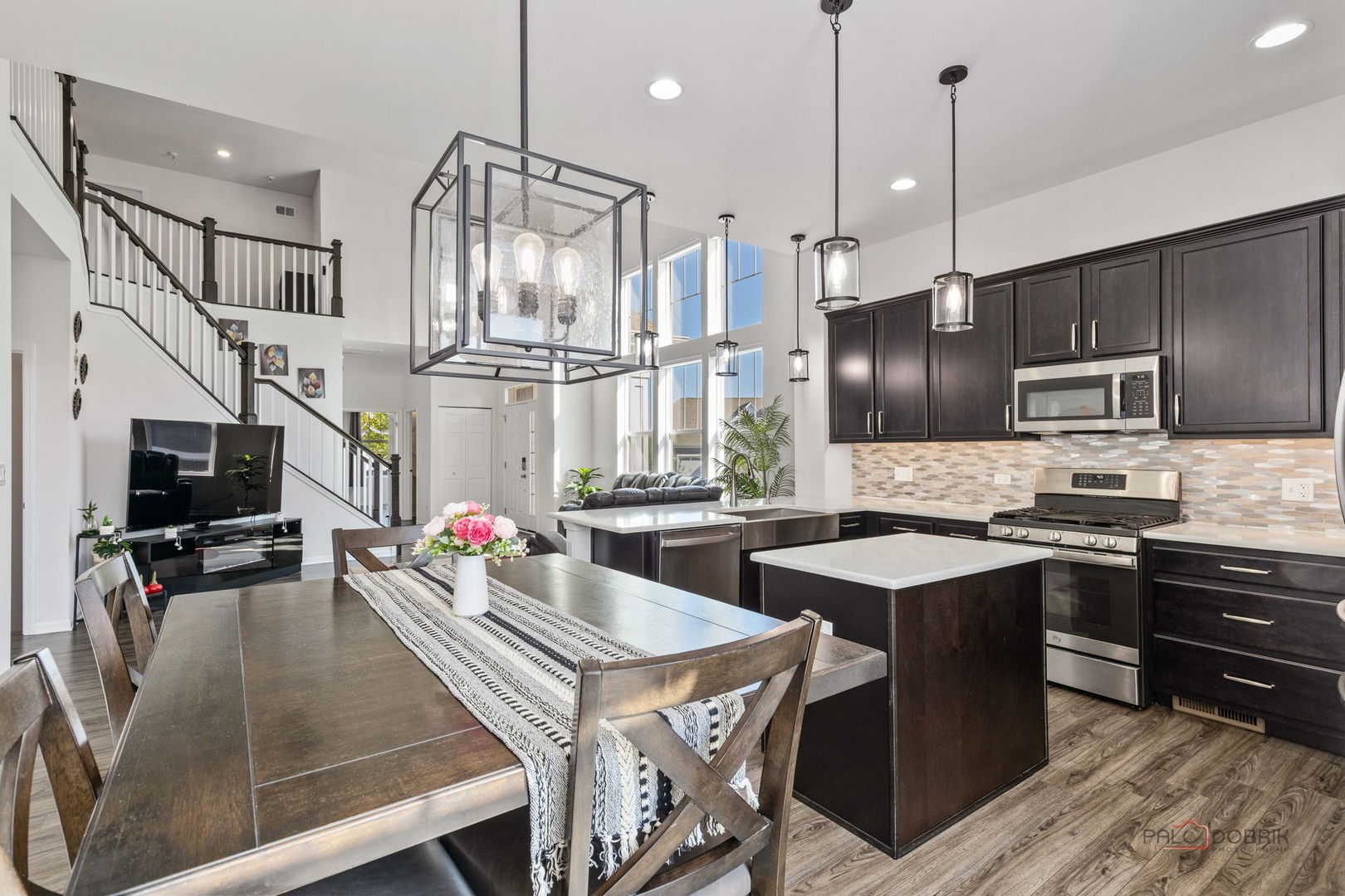 23145 N Pinehurst Drive, Kildeer, IL 60047