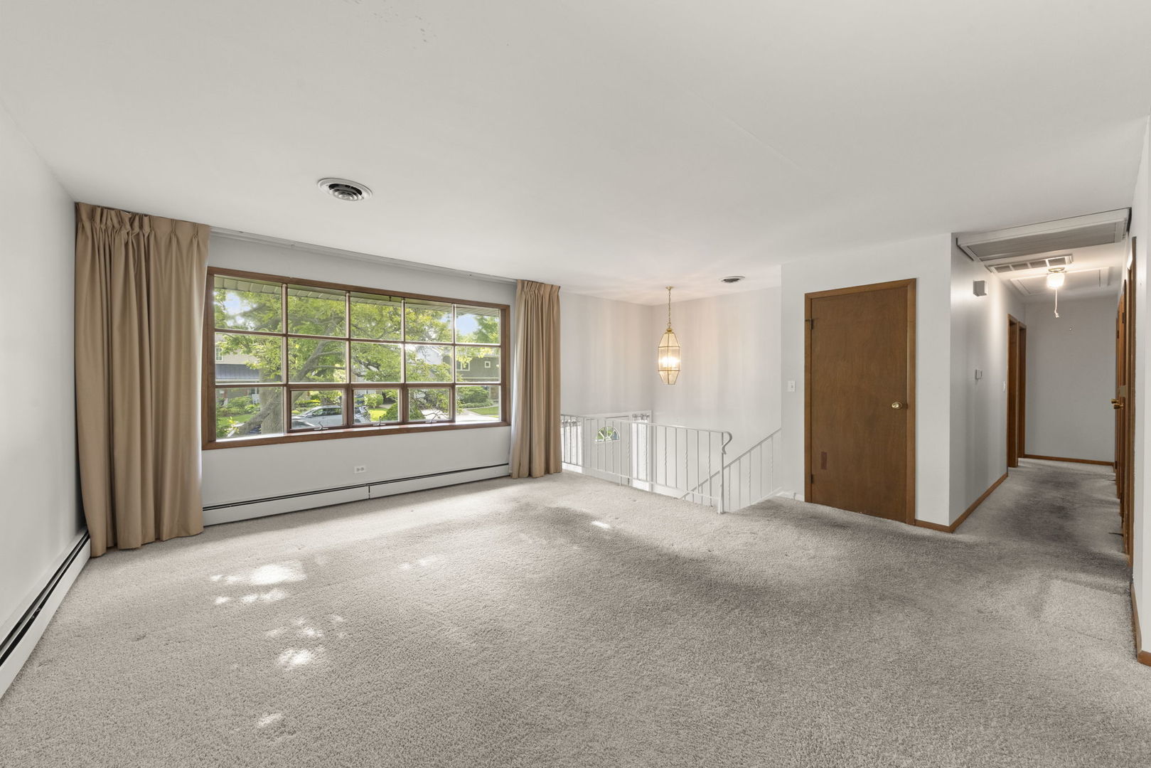 6118 Lyman Avenue, Downers Grove, IL 60516