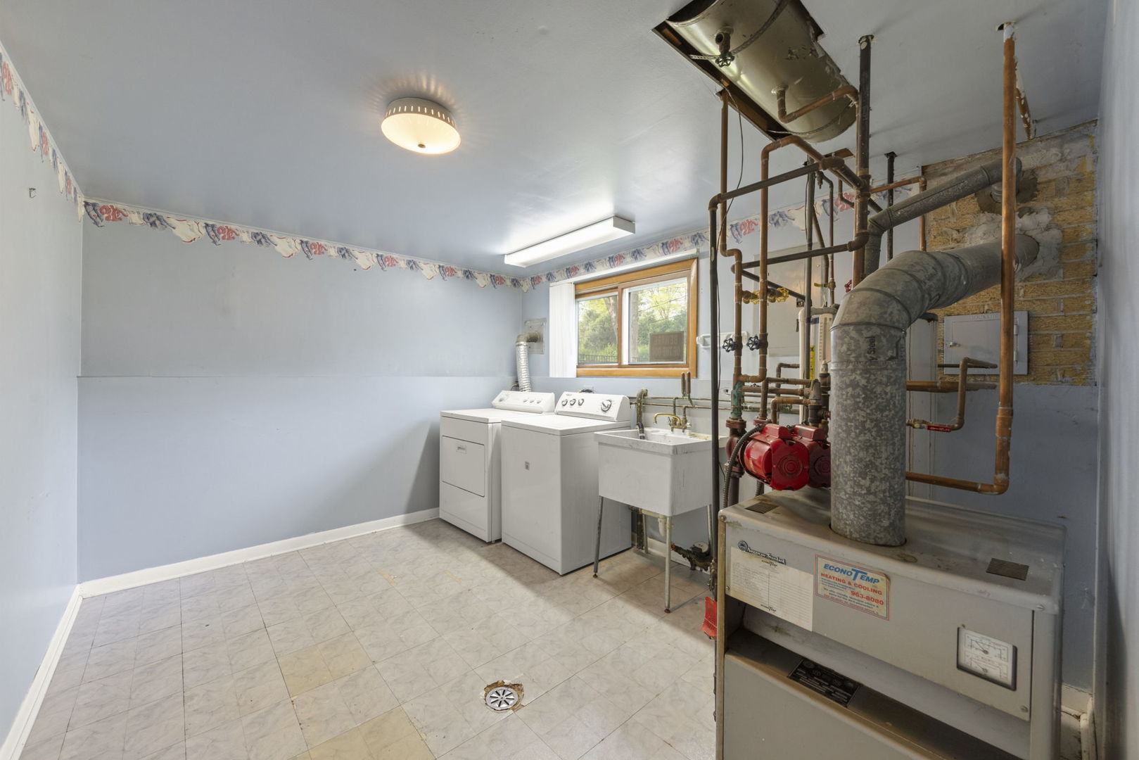 6118 Lyman Avenue, Downers Grove, IL 60516