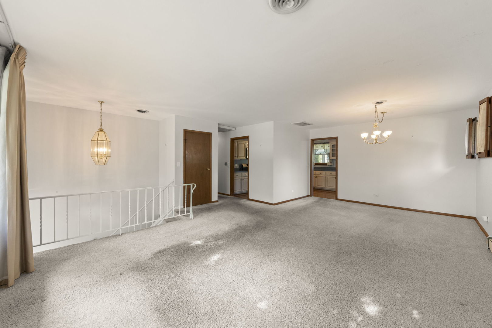 6118 Lyman Avenue, Downers Grove, IL 60516