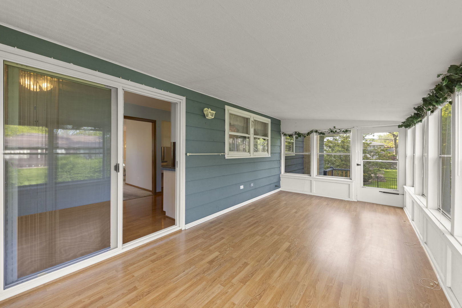 6118 Lyman Avenue, Downers Grove, IL 60516