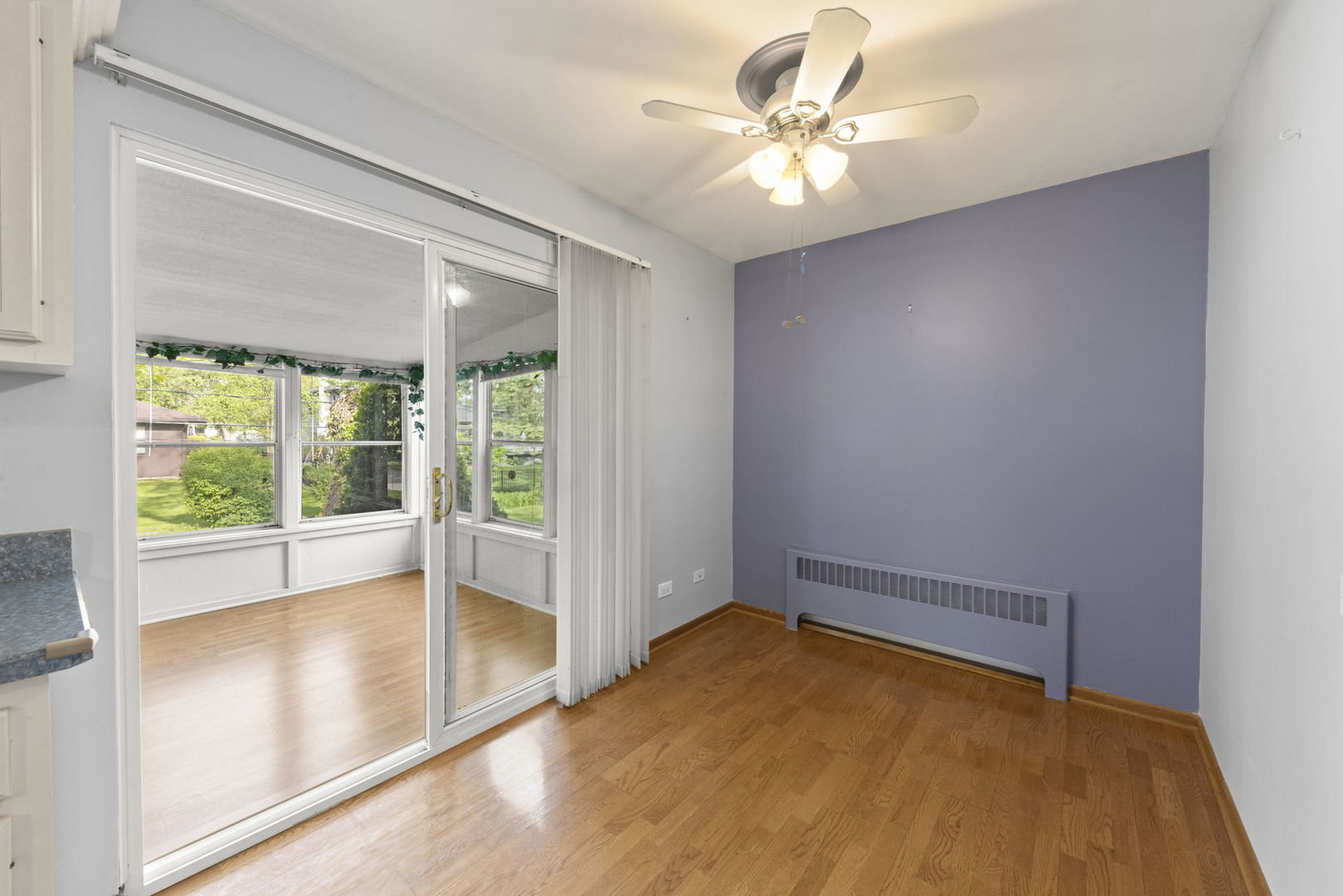 6118 Lyman Avenue, Downers Grove, IL 60516