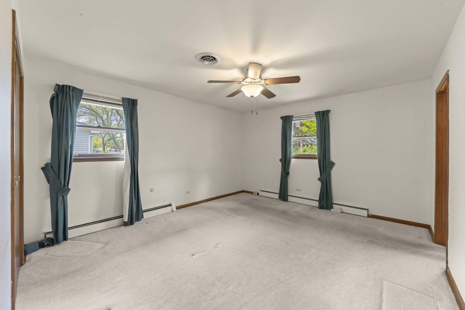 6118 Lyman Avenue, Downers Grove, IL 60516