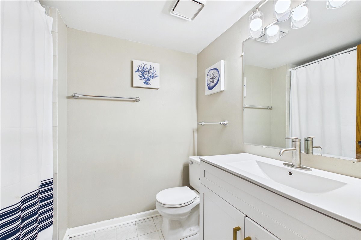 17979 Oak Park Avenue #2N, Tinley Park, IL 60477