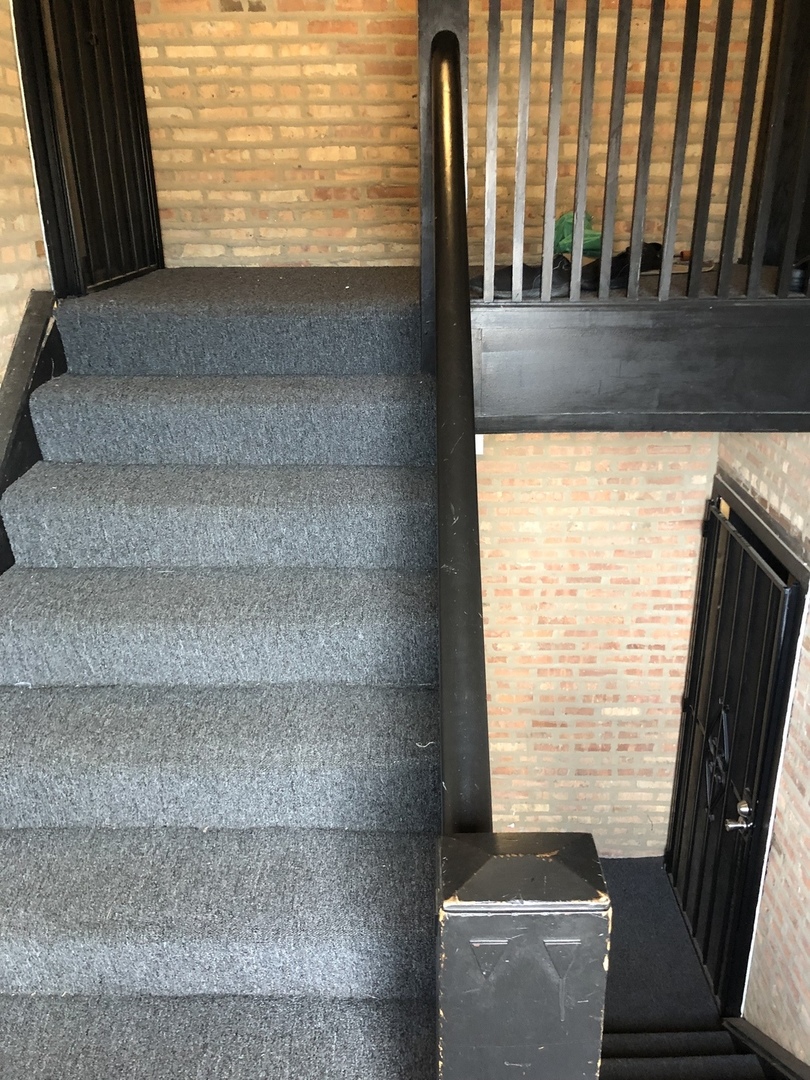 8001 S Exchange Avenue, Chicago, IL 60617