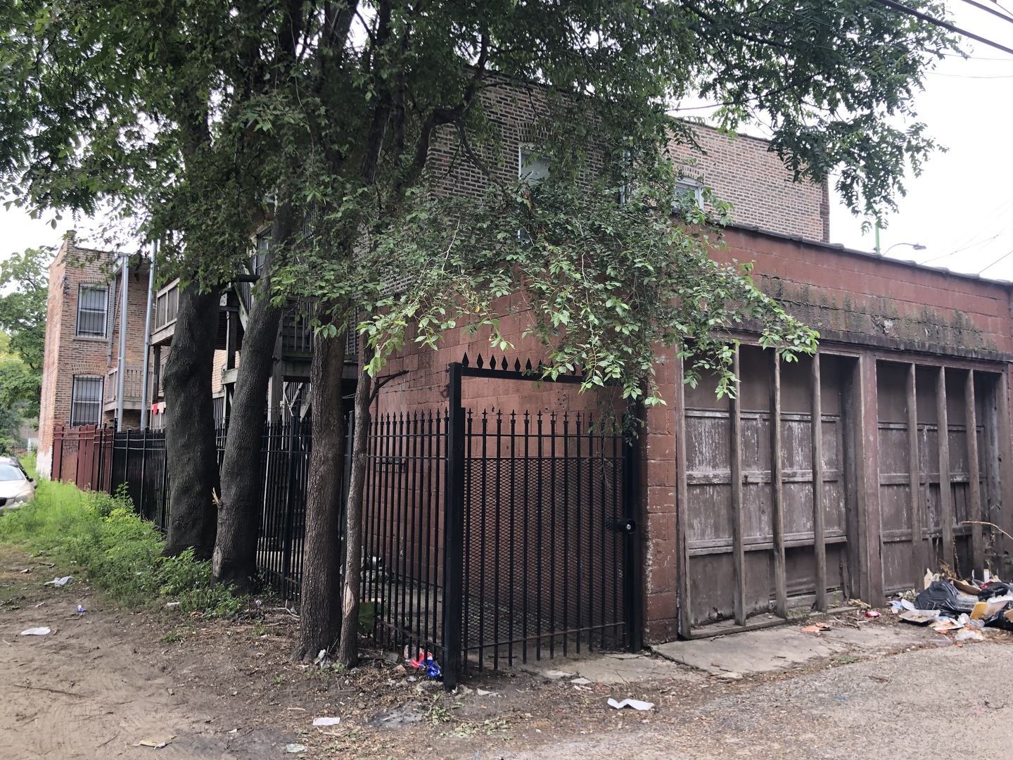 8001 S Exchange Avenue, Chicago, IL 60617