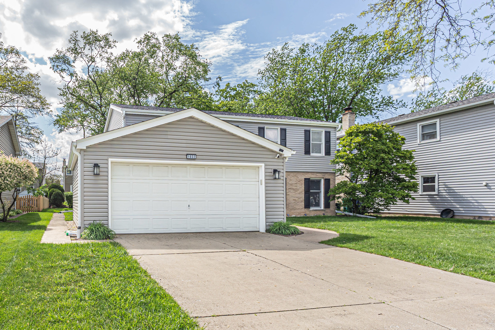 1032 Apple Lane, Lombard, IL 60148