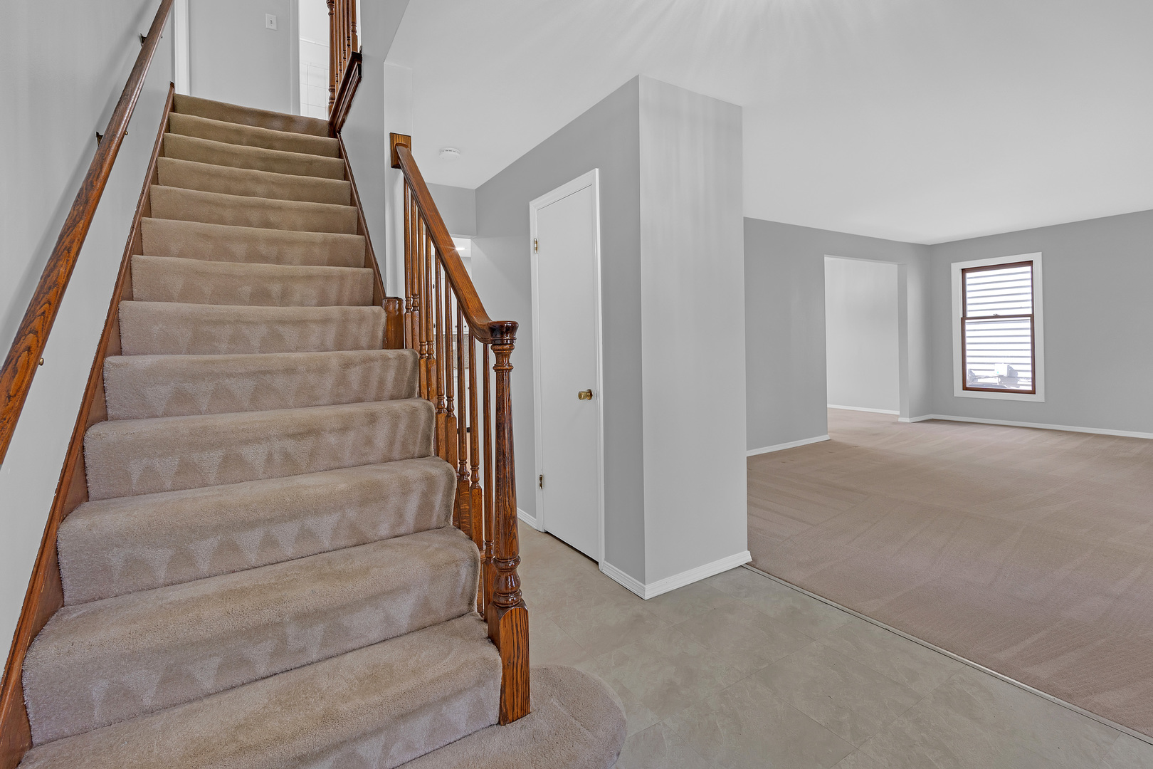1032 Apple Lane, Lombard, IL 60148