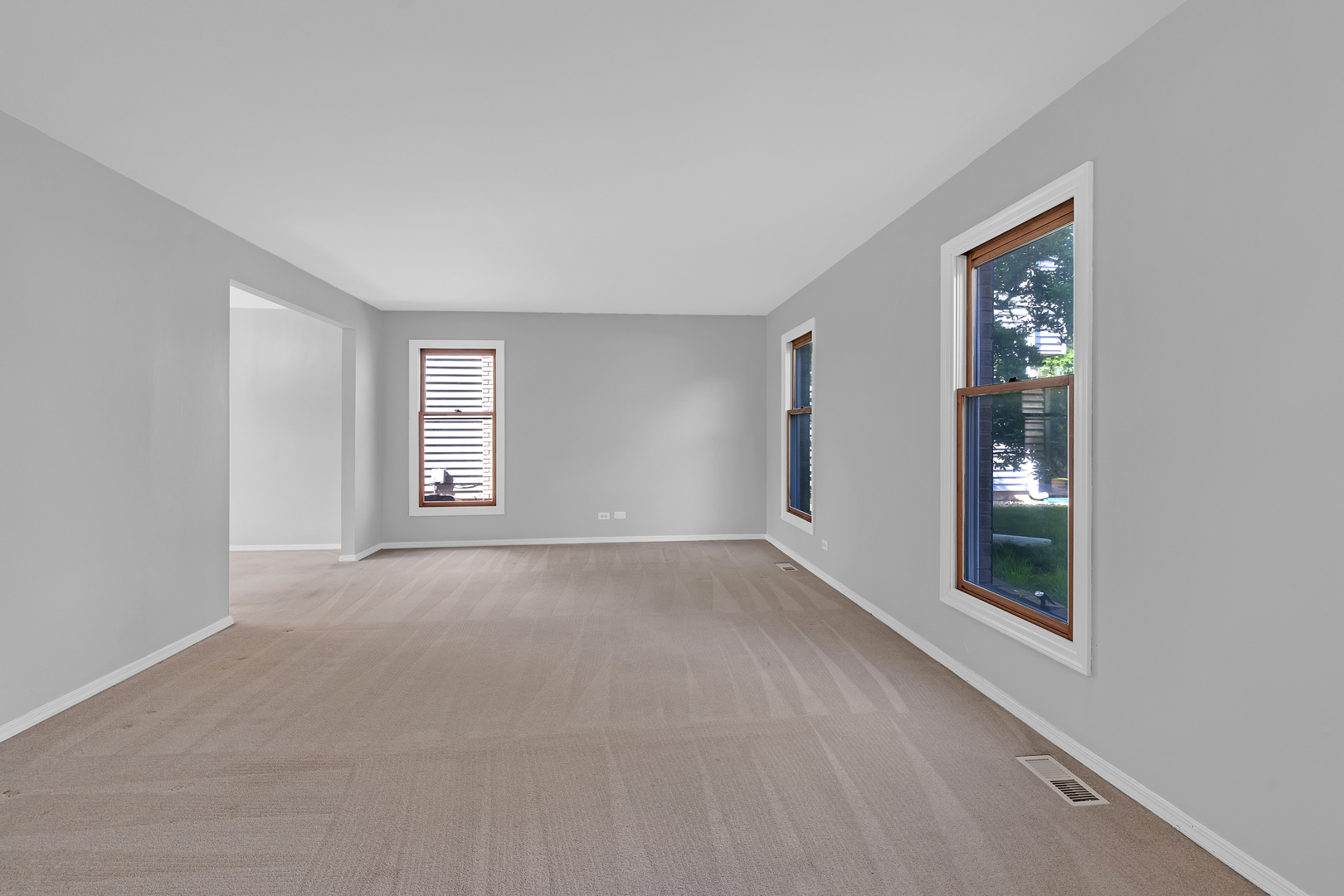 1032 Apple Lane, Lombard, IL 60148
