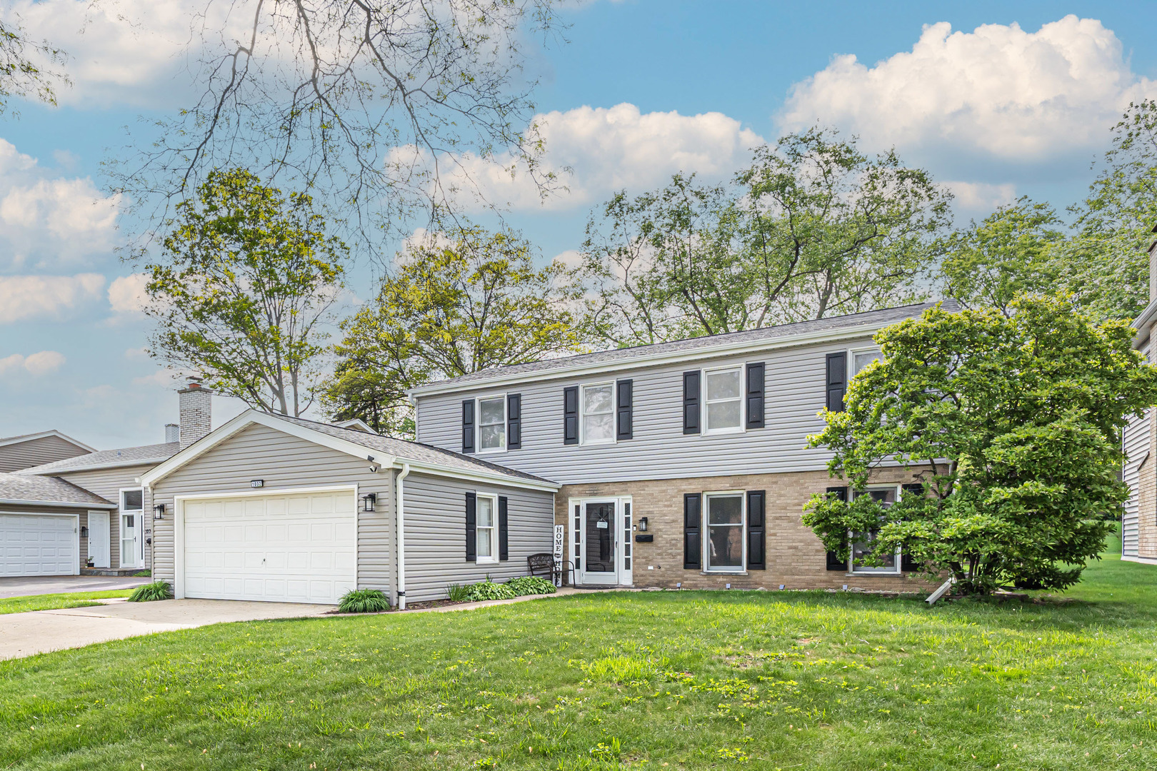 1032 Apple Lane, Lombard, IL 60148