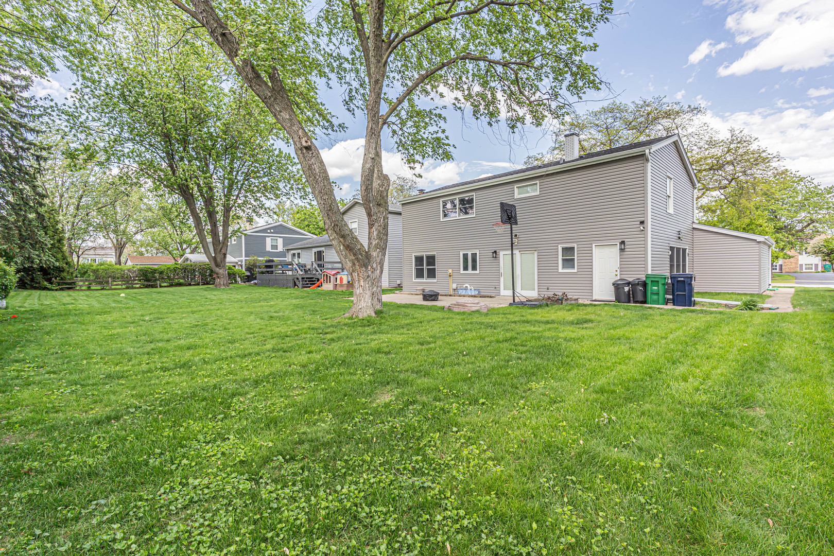 1032 Apple Lane, Lombard, IL 60148
