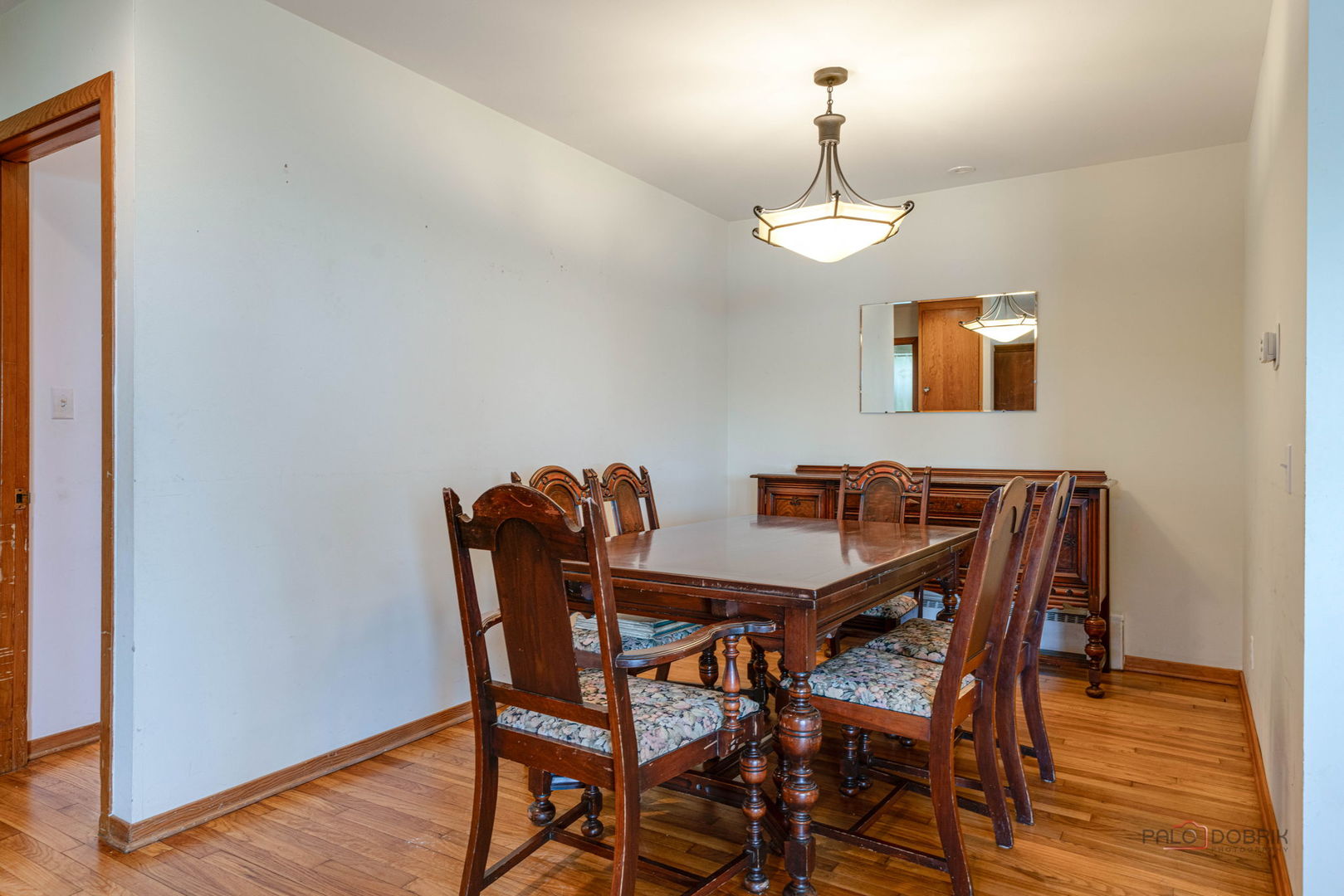 4226 N Riverdale Drive, McHenry, IL 60051