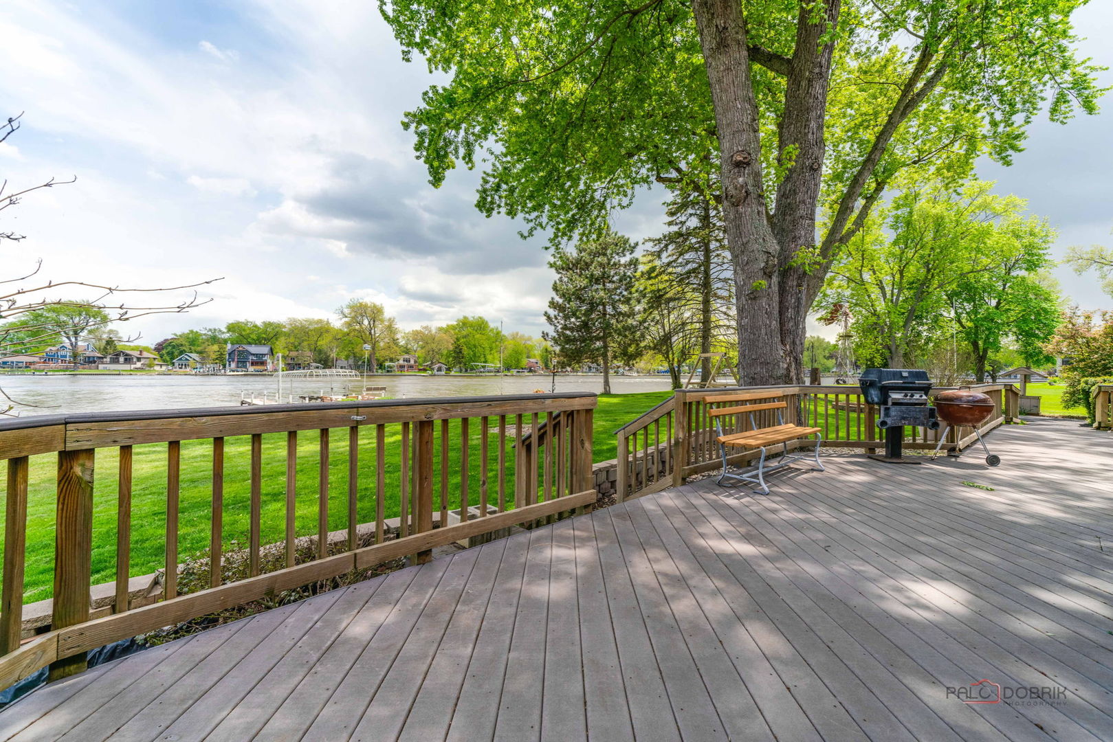 4226 N Riverdale Drive, McHenry, IL 60051