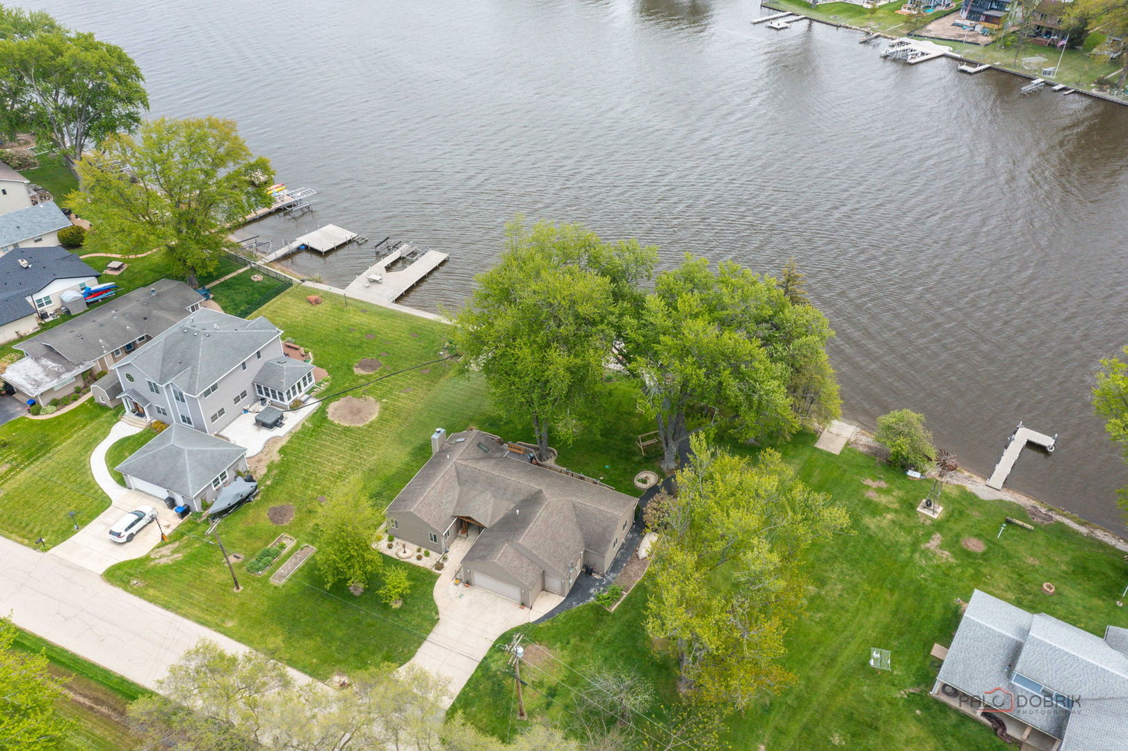 4226 N Riverdale Drive, McHenry, IL 60051