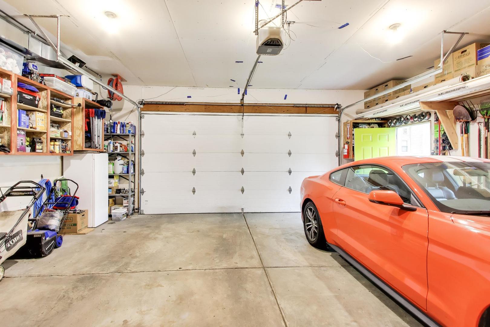 18436 Dixie Highway, Homewood, IL 60430