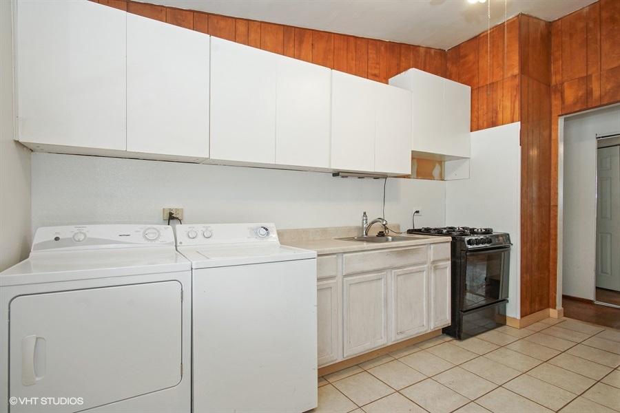 2205 Fulle Street, Rolling Meadows, IL 60008