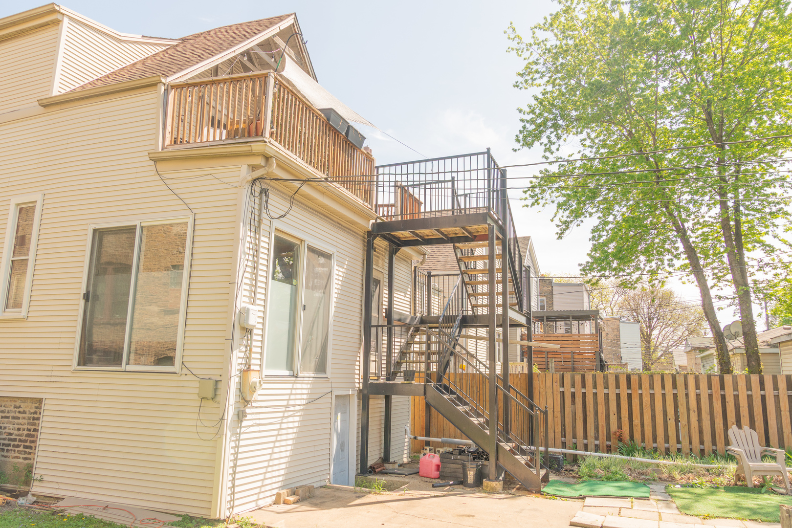 2920 N Richmond Street, Chicago, IL 60618