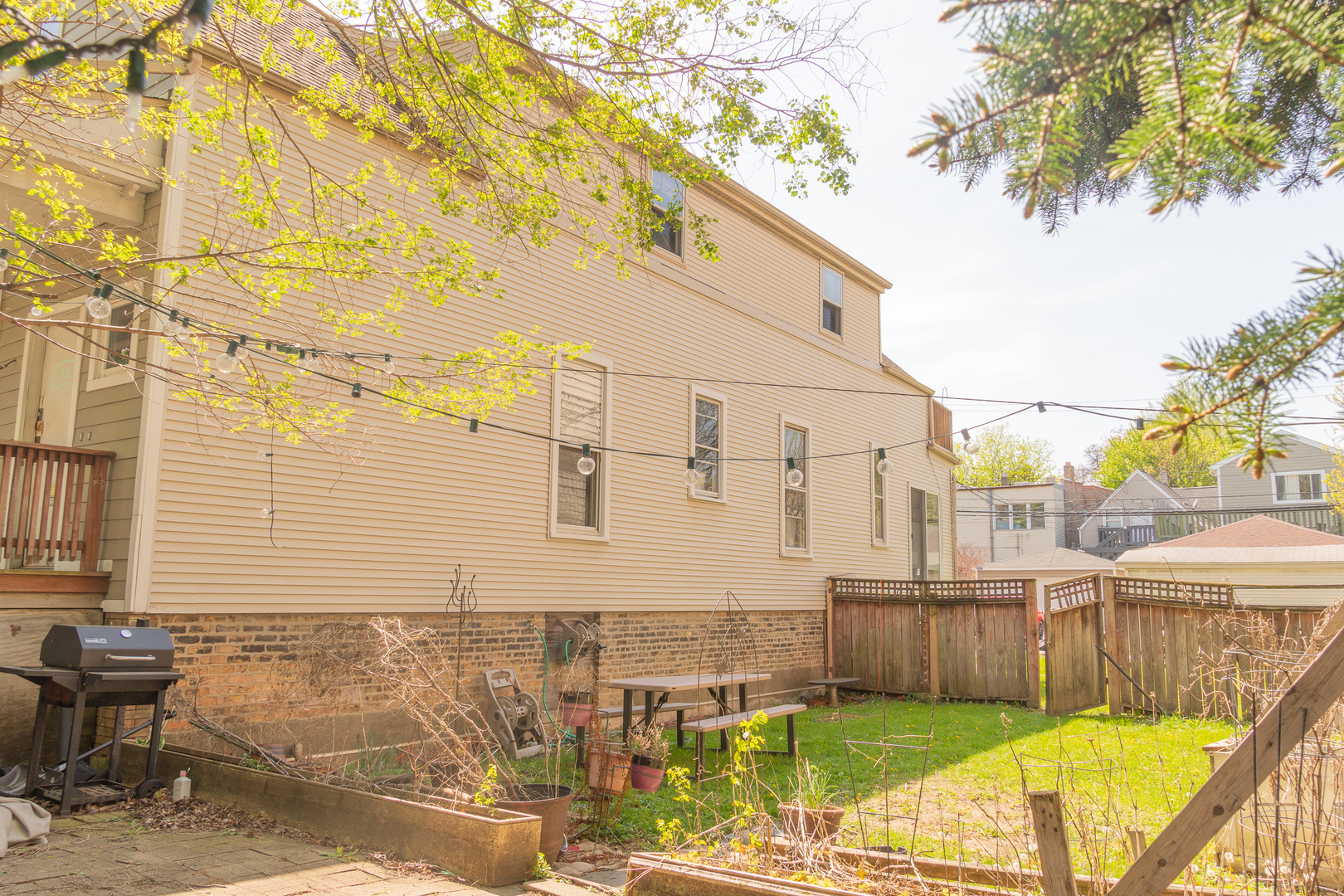 2920 N Richmond Street, Chicago, IL 60618